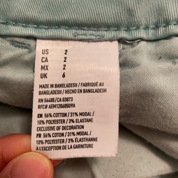 American Eagle sage green midi twill shorts - Picture 6 of 6